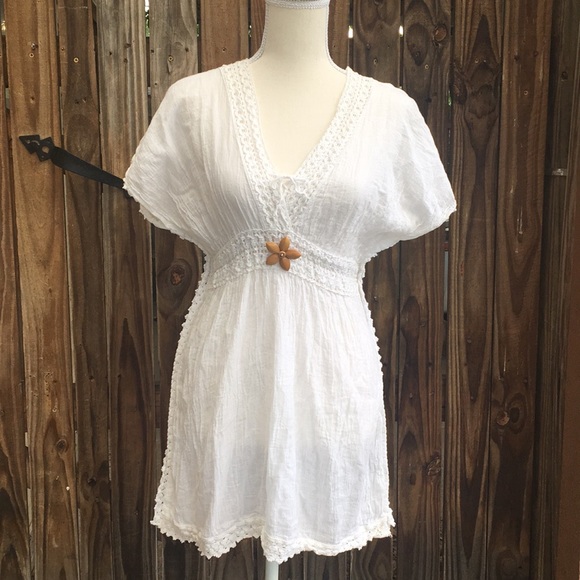 🔥💥NWOT🔥💥WHITE BOHO MINI CROCHET DRESS✨ - Picture 4 of 8